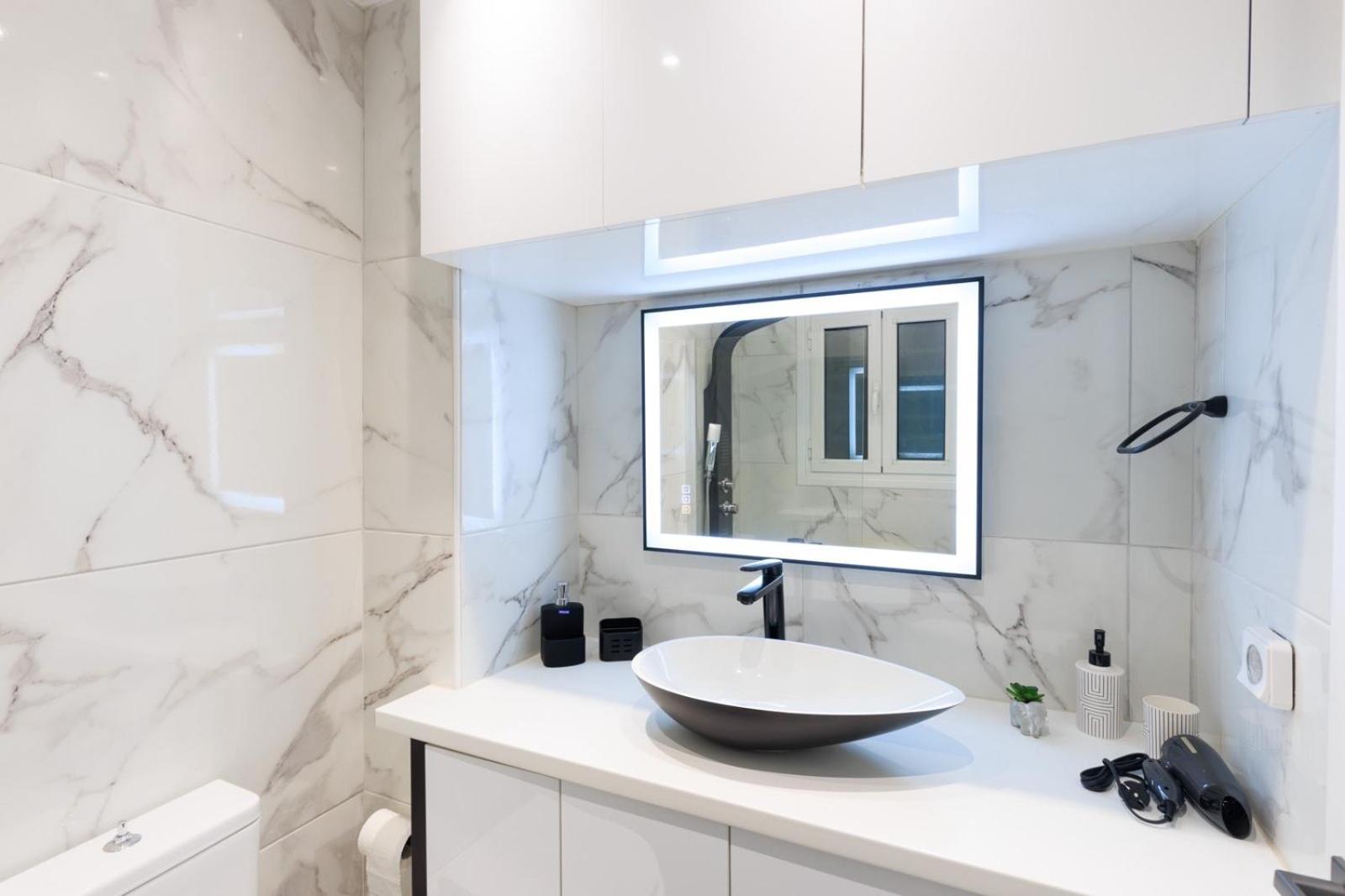 Aiolos Luxury Apartment Under Acropolis In Plaka アテネ エクステリア 写真