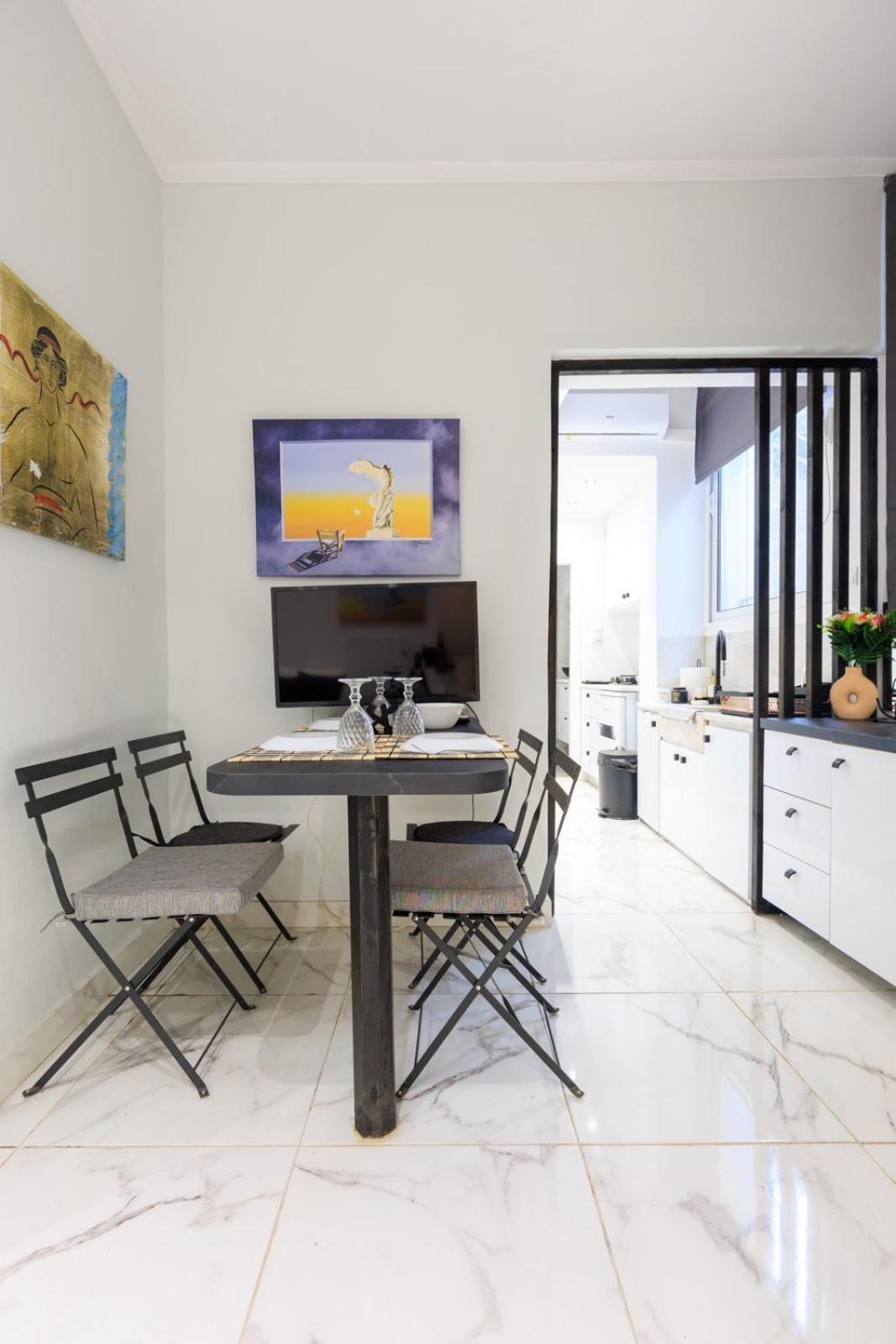 Aiolos Luxury Apartment Under Acropolis In Plaka アテネ エクステリア 写真
